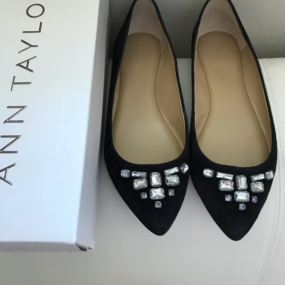 Ann Taylor black shoes size 9